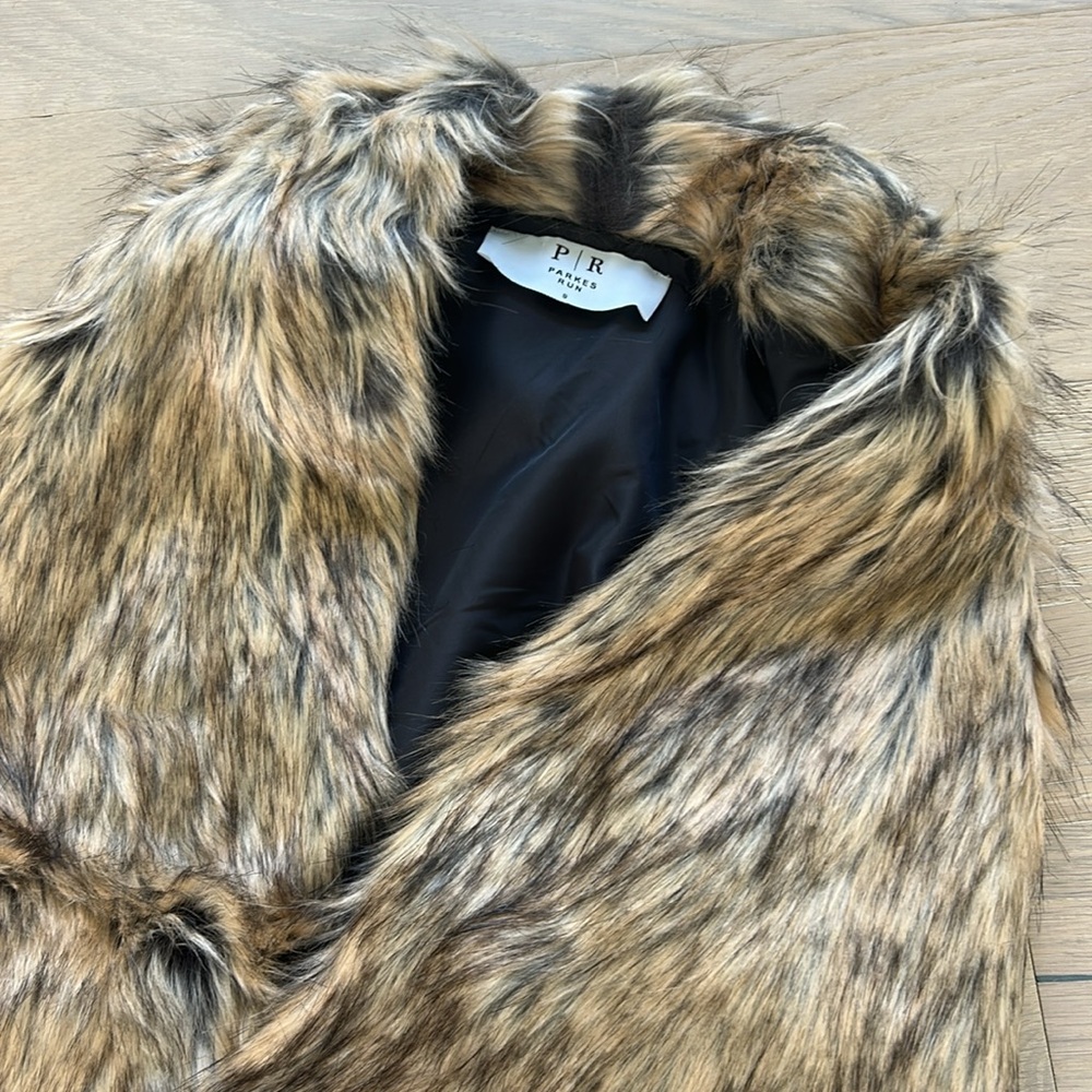 Tuckernuck Biltmore Faux Fur Vest - Picture 4 of 4